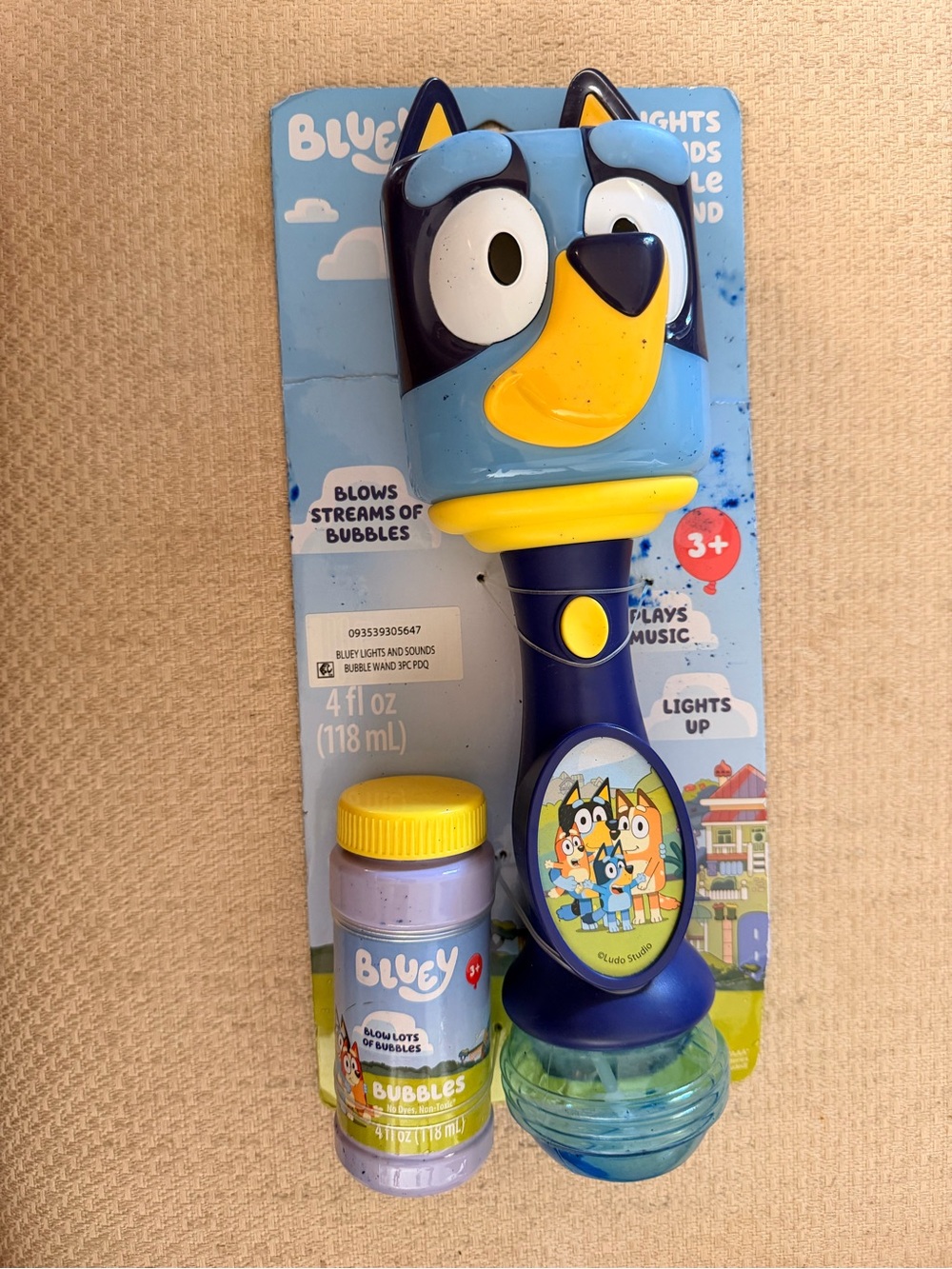 Bluey Bubble Wand with Lights & Music - Blue/Yellow